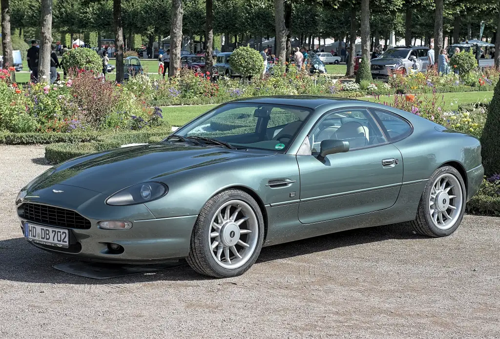 Aston Martin DB7 coupé