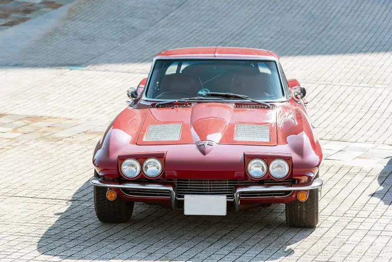 1963 Chevrolet Corvette Sting Ray split-window coupé